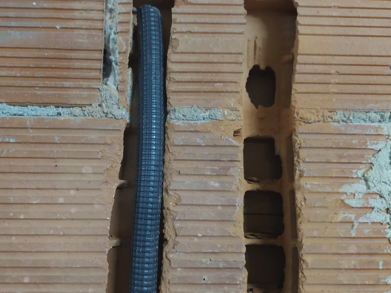 içi boş kil tuğla